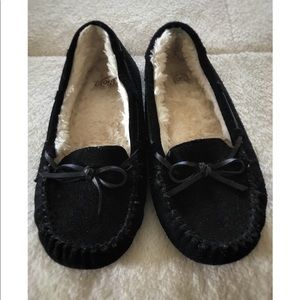 NEW SO Moccasin Slippers
